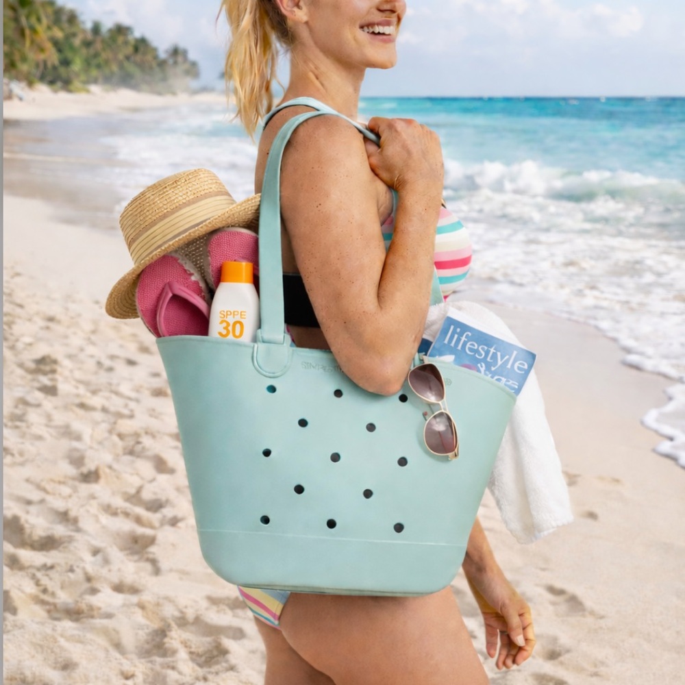 NEW Simple Modern Getaway Bag-Medium